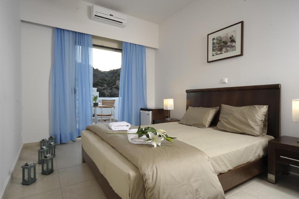 Glaros Hotel Apartment Agia Galini  Bagian luar foto