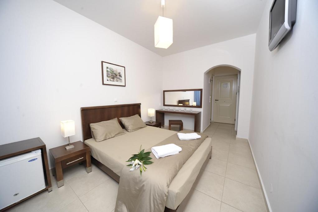 Glaros Hotel Apartment Agia Galini  Bagian luar foto