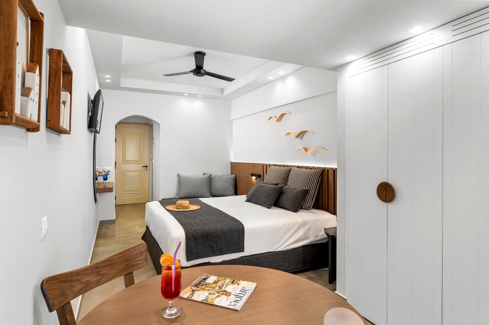 Glaros Hotel Apartment Agia Galini  Bagian luar foto