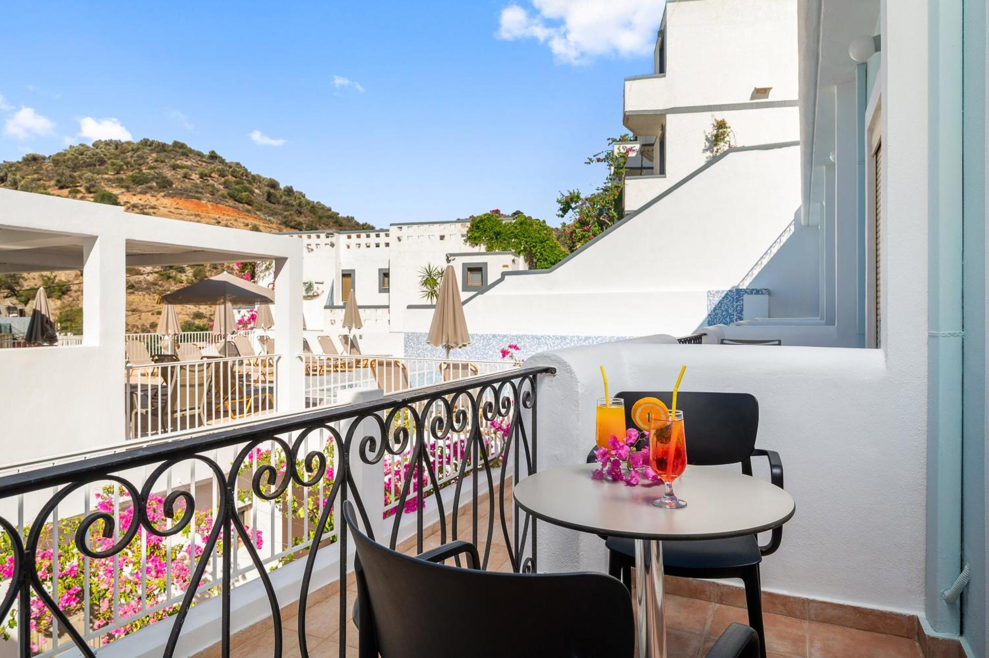 Glaros Hotel Apartment Agia Galini  Bagian luar foto